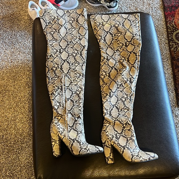 Bamboo High leg snakeskin boots / over the knee - Picture 6 of 6